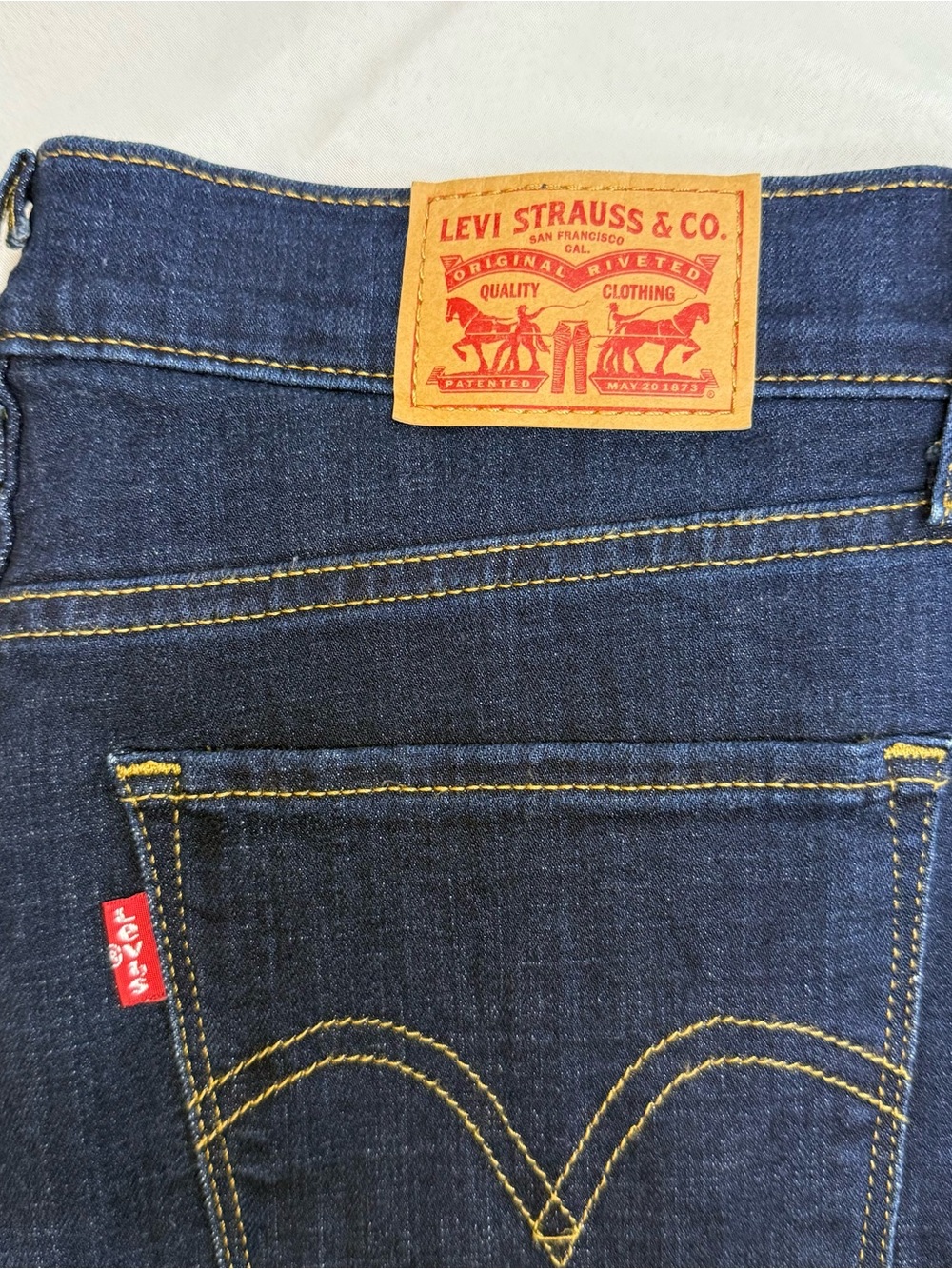 Levi's Women’s Dark Indigo Straight Leg Jeans with Yellow Stitching